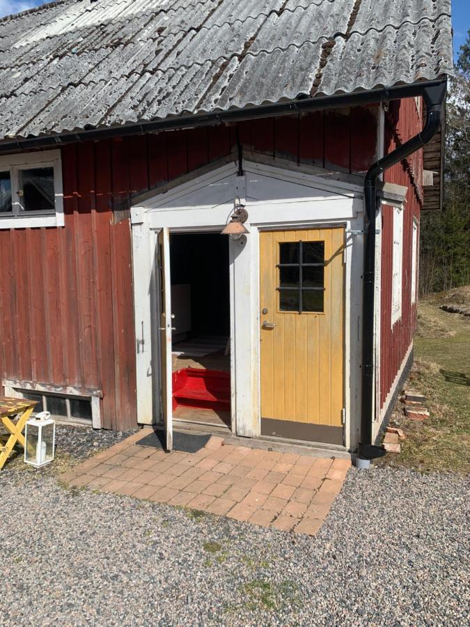 En Lantlig Idyll Med Skogen Precis Utanfoer Doerren! Villa Ullared Exterior photo